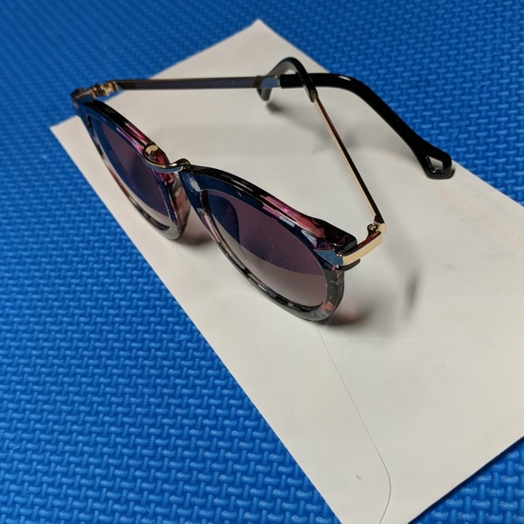 Twice Women Sunglasses - Picture 4 of 8